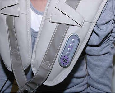 Neck Massaging Belt