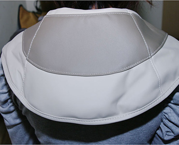 Neck Massaging Belt